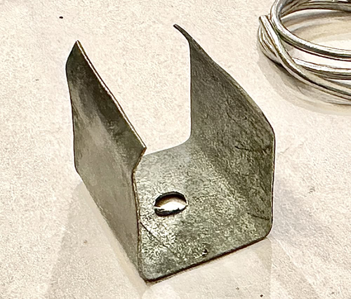 9V battery holder from MRL